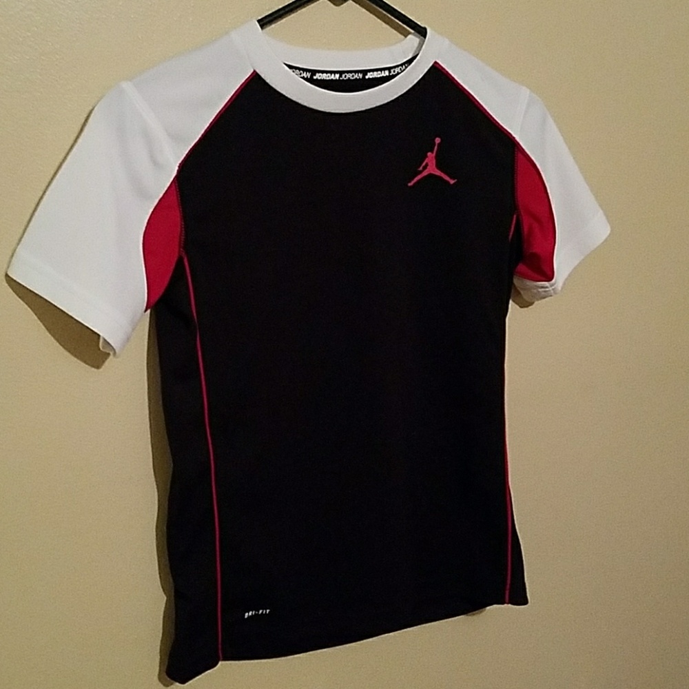 Boys Jordan t-shirt